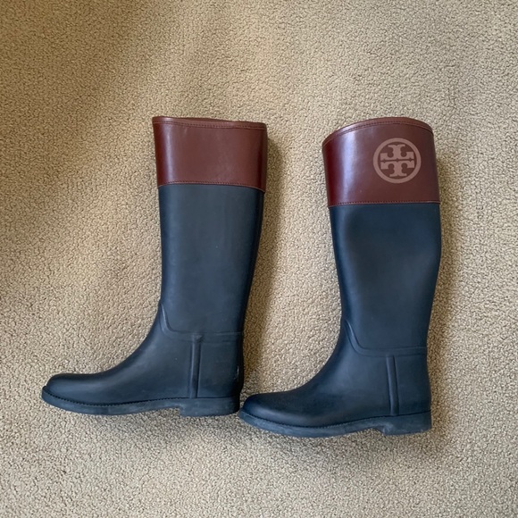 tory burch rain boots size 8